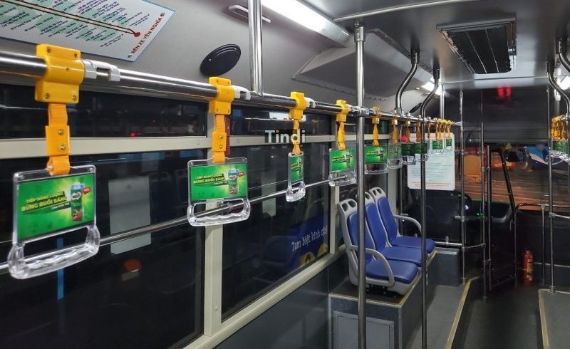 Quảng cáo tay cầm xe bus tại Hà Nội tiếp cận khách hàng hiệu quả